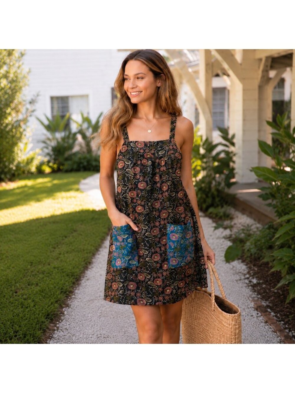 Natural Life Dakota Dress Size L Green Floral Boho Apron Dress Tie Back Pockets